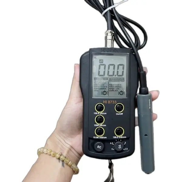 Máy đo độ dẫn EC loại cầm tay HANNA HI8733