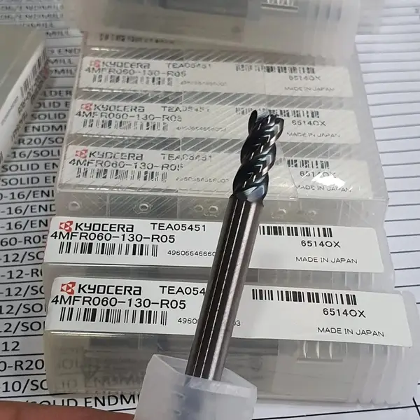 PHAY NGÓN HỢP KIM KYOCERA D6, 0MM R0, 5 BULL MILL