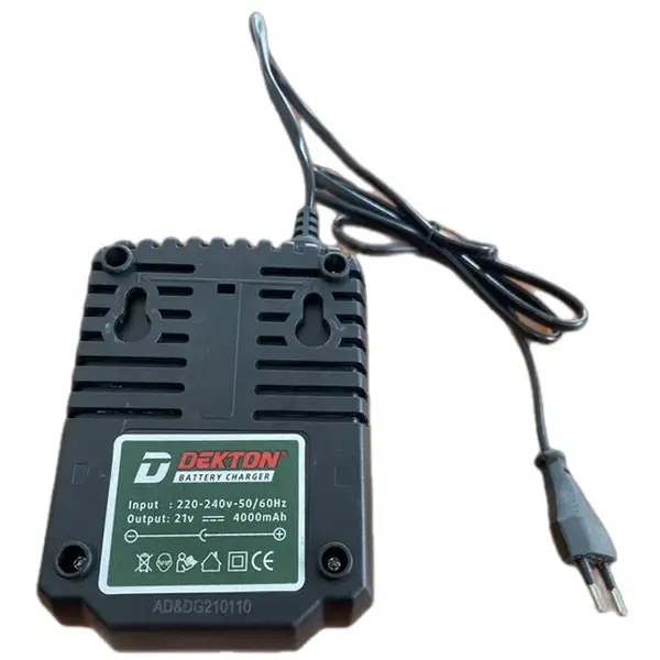 SẠC XANH 18V- 21V DEKTON 220-240V M21-C4000